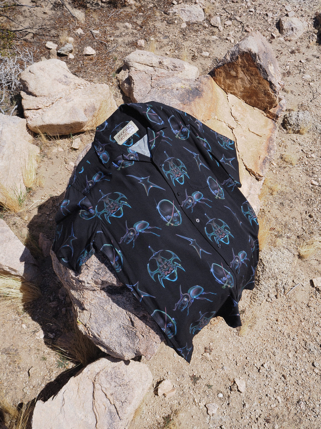 PATTERN DREAM - BUTTON UP SHIRT